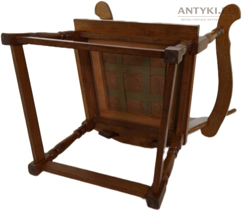 eleganckie krzesło vintage z drewna