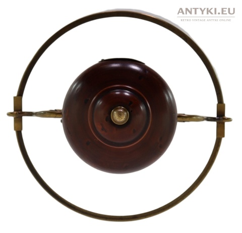 sufitowa lampa retro na korytarz