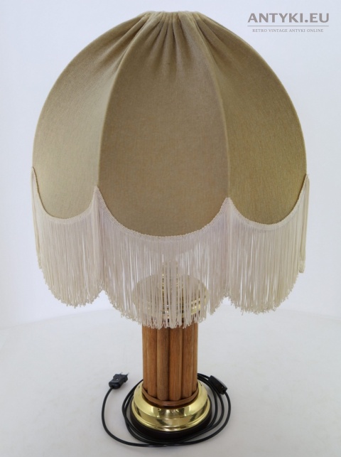 stołowa rustykalna lampa z abażurem materiałowym