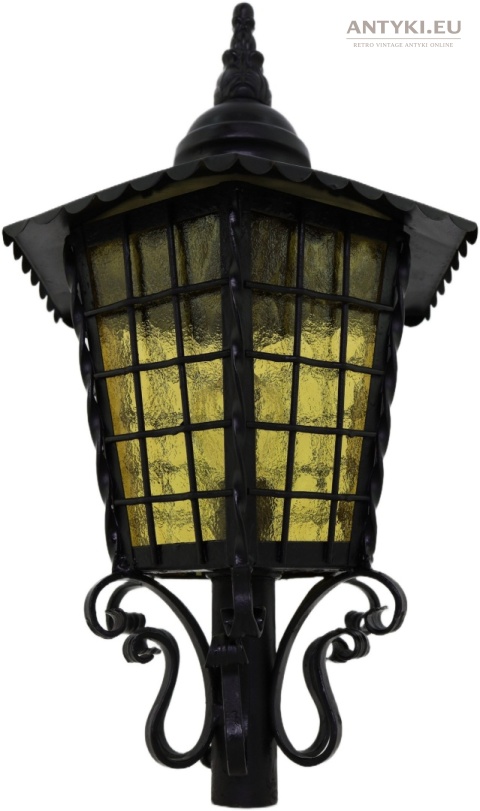 dworska lampa ogrodowa z żółtym szkłem