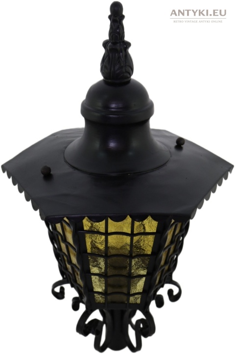 ciężka lampa kuta do ogrodu