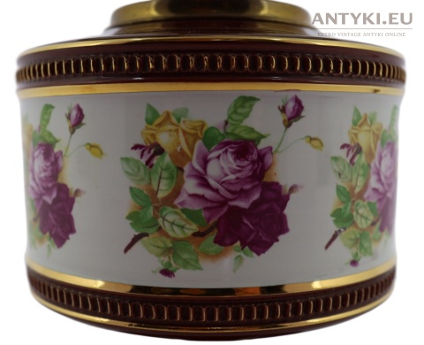 stylowa lampa stołowa w róże