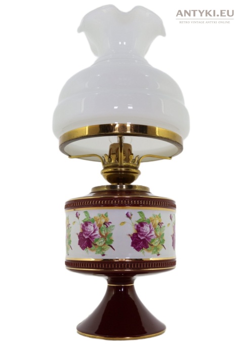 antyczna stołowa lampa inspirowana lampą naftową