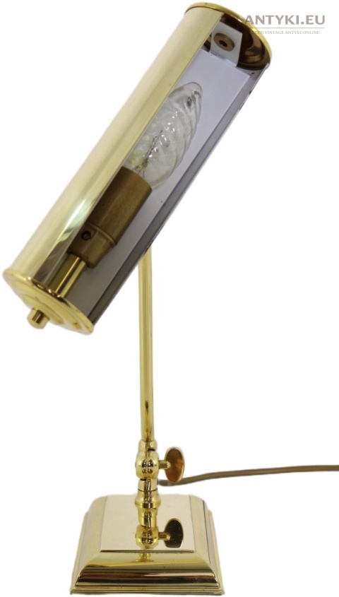 mosiężna lampka do kancelarii