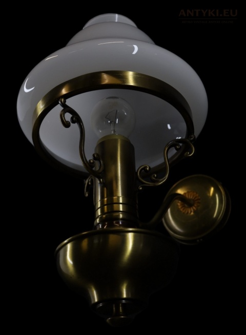 lampa ścienna vintage z kloszem