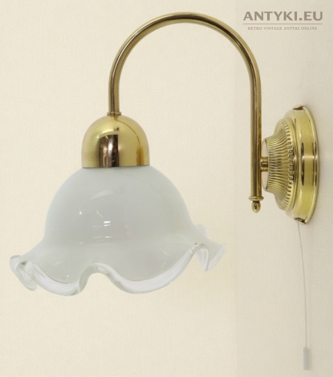 lampa ścienna z włącznikiem na sznurek