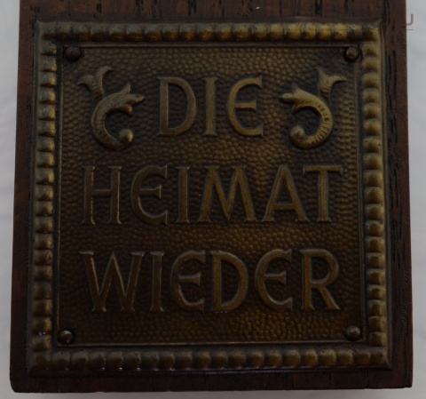 niemiecki krzyż z napisem heimat wieder
