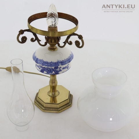 stołowa ceramiczna lampa w stylu delft