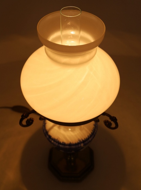 lampa retro z masywnego mosiądzu