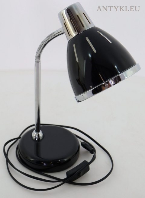 metalowa lampa zadaniowa inspirowana Bauhausem