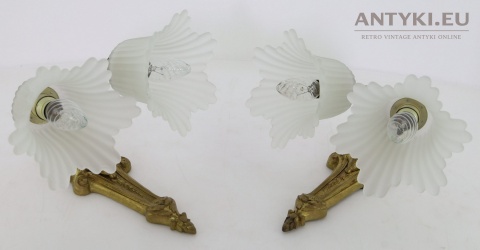 para ozdobnych lamp ściennych z ryflowanym szkłem