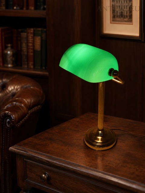 biurkowa antyczna lampa bankierska