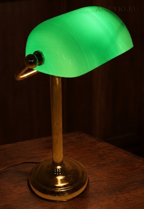 lampa bankierska z patyną i zielonym kloszem
