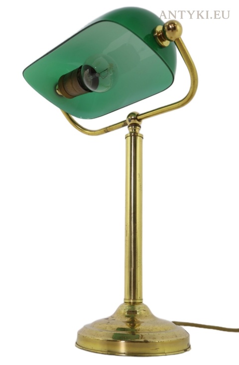 lampa bankierska z zielonym kloszem widok od spodu