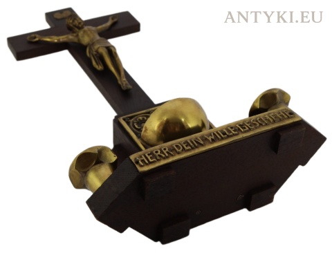 vintage krzyż kropielnica i świeczniki