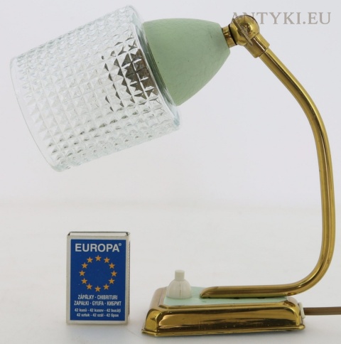 lampka na biurko vintage mid-century modern z zielonym wykończeniem