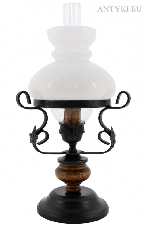 rustykalna lampka stołowa