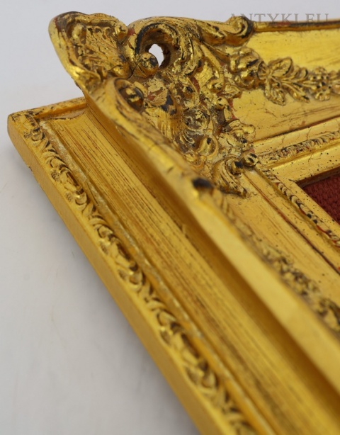 złota rama do obrazu w stylu Ludwika XV z przestrzennymi ornamentami 3D