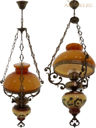 Lampa wisząca vintage w stylu majoliki – miodowy klosz i mosiądz