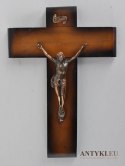 Krzyż łaciński z Jezusem Chrystusem. Ukrzyżowanie Jezusa Chrystusa. Antyk