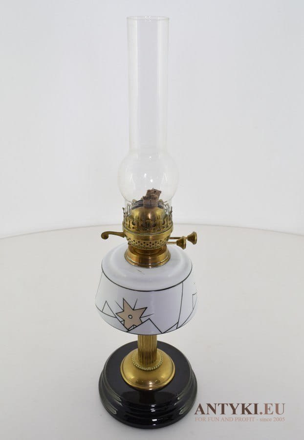Muzealna lampa naftowa z lat 1900 art deco secesja jugendstil art nouveau