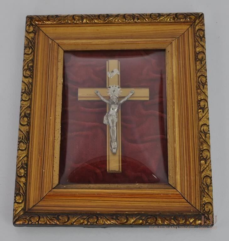 Obraz z drewnianych ramach. Jezus Chrystus pod szkłem.