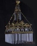Antyczny żyrandol pałacowy we francuskim stylu. Lampy pałacowe.