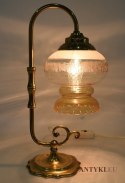 Retro lampka nocna z kloszem. Vintage babcina lampa stołowa. Antyk