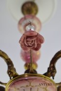 Różowy żyrandol z różyczkami słodziutka lampa sufitowa do dziewczęcego pokoju