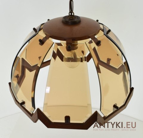 Rustykalna lampa nad stolik żyrandol do pomieszczenia rustykalnego