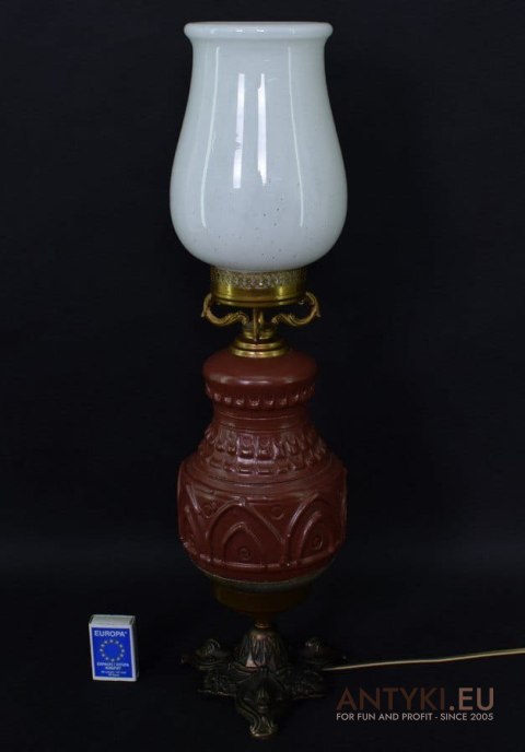 Rustykalna lampka włościańska lampa retro vintage nietuzinkowe oświetlenie na stolik