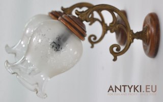 Lampy ścienne cottagecore do wiejskiej chaty.