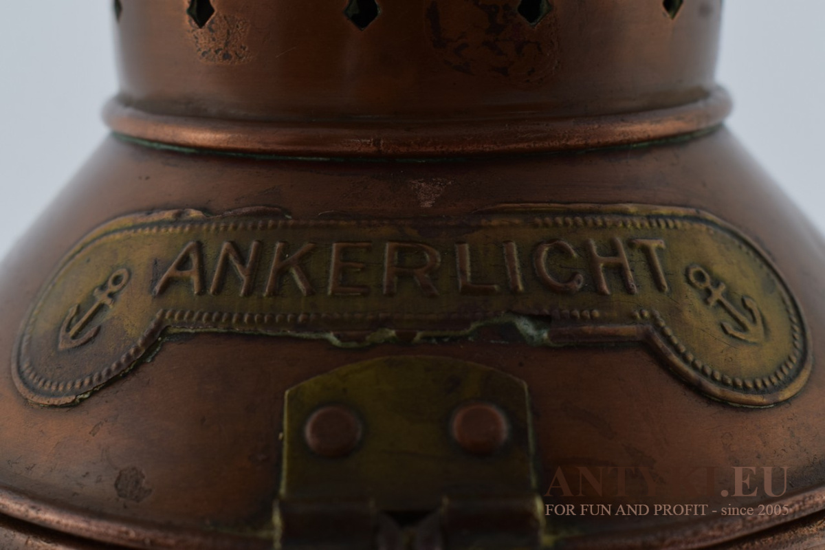 ANKERLICHT - Światło Historii w Marynarskich Latarniach