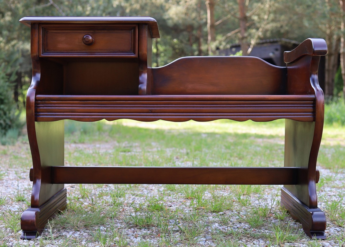 Antyczne meble online – jeden klik i masz! Oto jak wygodnie kupować stylowe starocie przez internet 🛋️📦