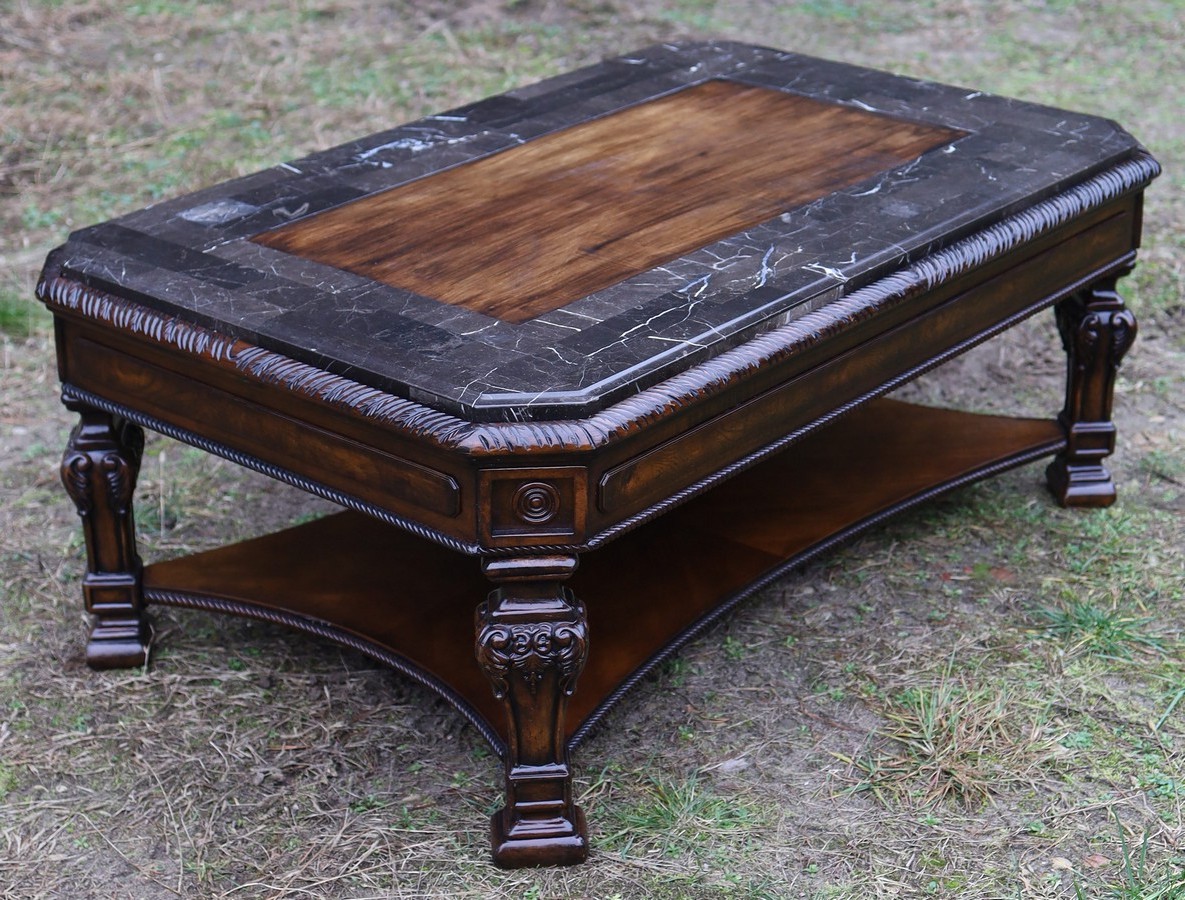 Dlaczego warto łączyć antyki z nowoczesnymi wnętrzami?