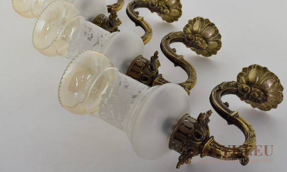 Odkryj Najpiękniejsze Lampy Vintage w Polsce: Perły w Koronie Antyków