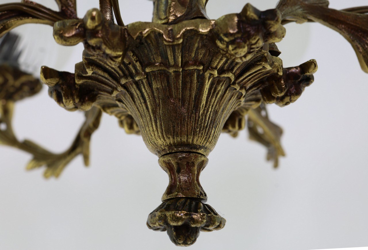 lampa z brązu czy z mosiądzu