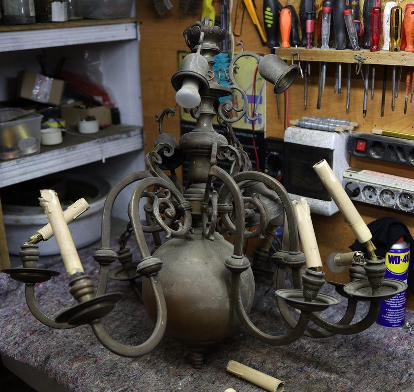 2 zabytkowe żyrandole