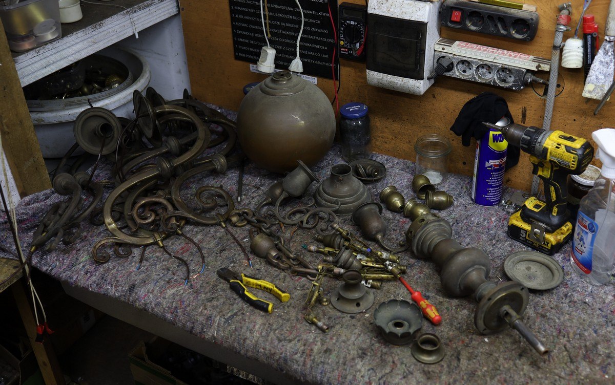 3 prawdziwe antyczne żyrandole